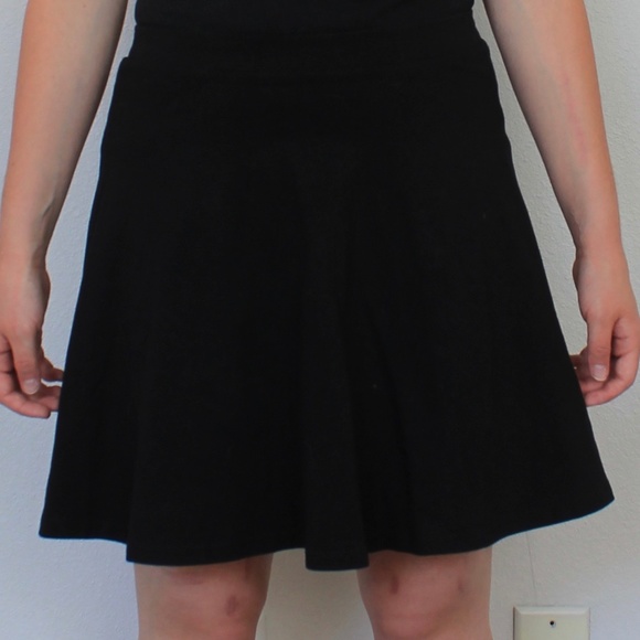 Black Skater Skirt - Picture 3 of 4